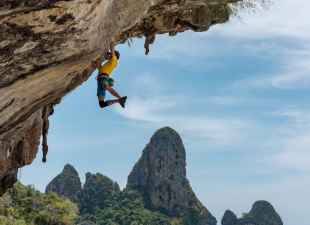 How to Stay Safe in Extreme Sports